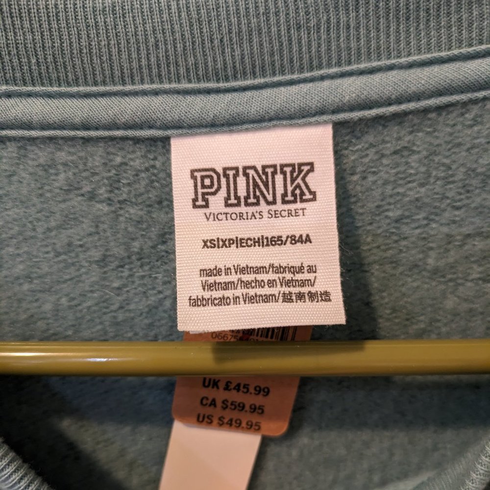 New with tags Pink Women's Two Tone Sweater - Picture 2 of 3
